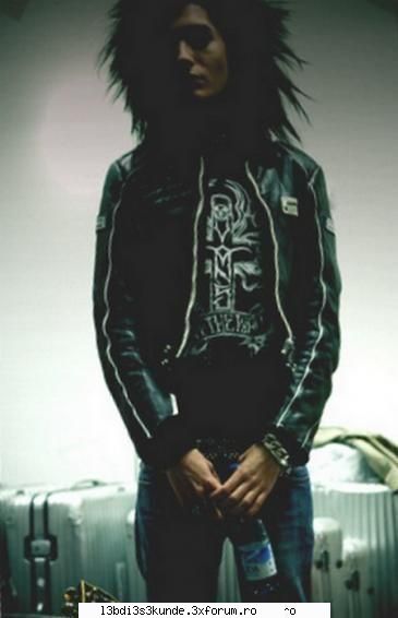 1000 meere the new single - stiu stiu......mel i superrr si si clipu - ^^Tokio Hotel^^