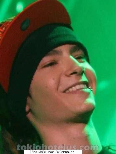 Poze cu Tommilicious:)) - rade mah si el...frumosu! ;) - ^^Poze^^