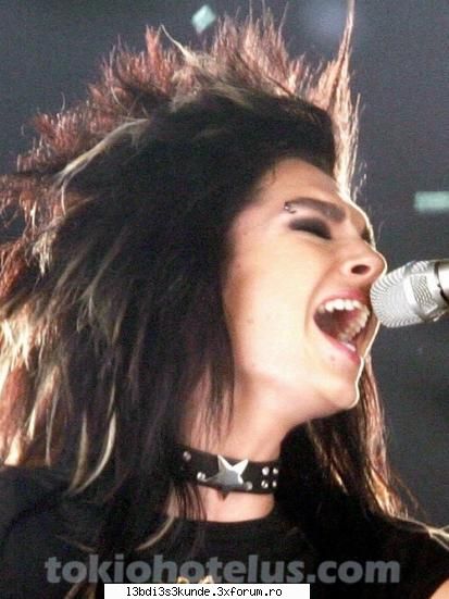 are bill suvite roscate? - in pozele recente in parul lui bill apar pe langa - ^^Bill^^