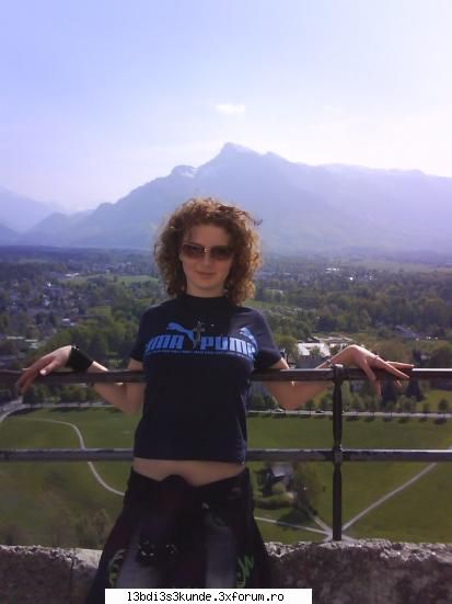 .::descriete::. - sunt Diana,am 17 ani,sunt blond-roscata,am ochii - ^^Wellcome^^
