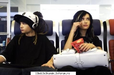 poza de p avion  :dinti: poze cu bill&tom