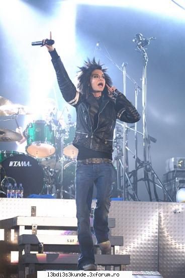 .::poze haiose::. - nu te aud ma nu vezi cum zbiara astia!? - ^^Kaulitz twins^^