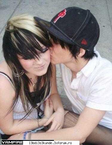 .::~poze,poze,poze~::. - si mie imi pl pozele 3m0 si stilul 3m0 - ^^Orice^^