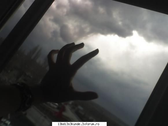 .::~poze,poze,poze~::. - iar my fuckin' hand - ^^Orice^^