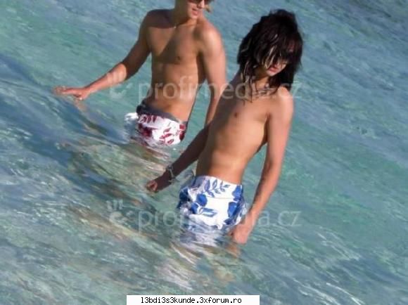 !!printr-o vacantza!! - ce bine arata tom :D si billu - ^^Kaulitz twins^^